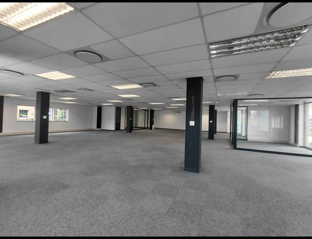 368M² OFFICE TO LET IN BRYANSTON